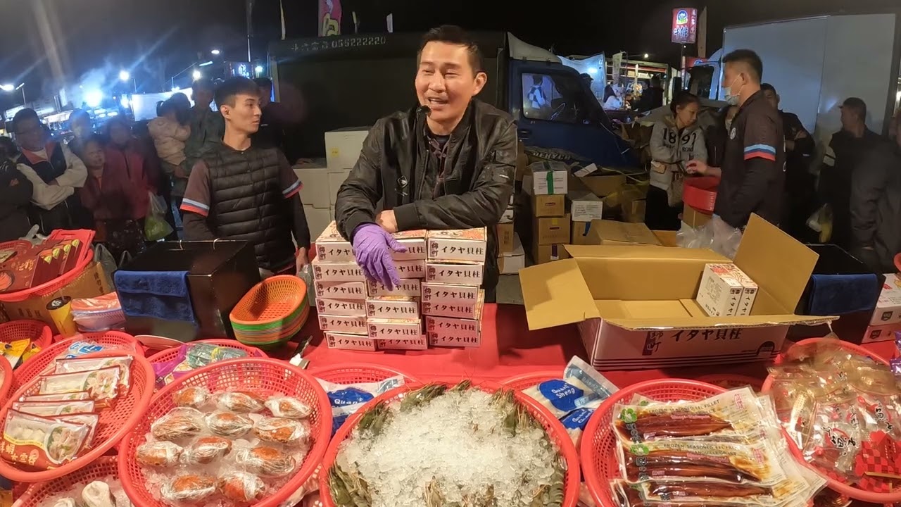 01  有客人訂了170隻的干貝雞湯，夜市真的載不下去，只好請對方到公司自己載，真的好喝才會買那麼多啦~ #嘉義趙又廷 #全晟海產 #週六斗南夜市 #海鮮拍賣 #海鮮叫賣