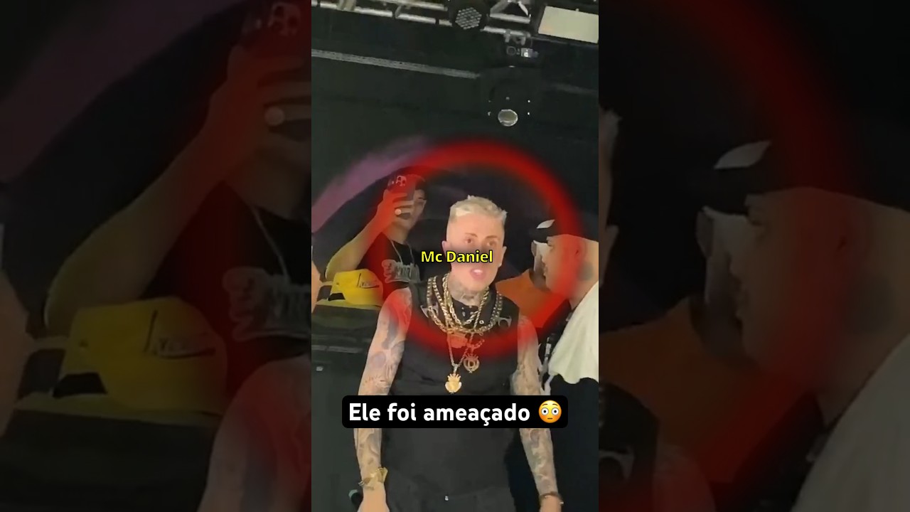 Mc Daniel foi for&ccedil;ado a ABANDONAR o palco..