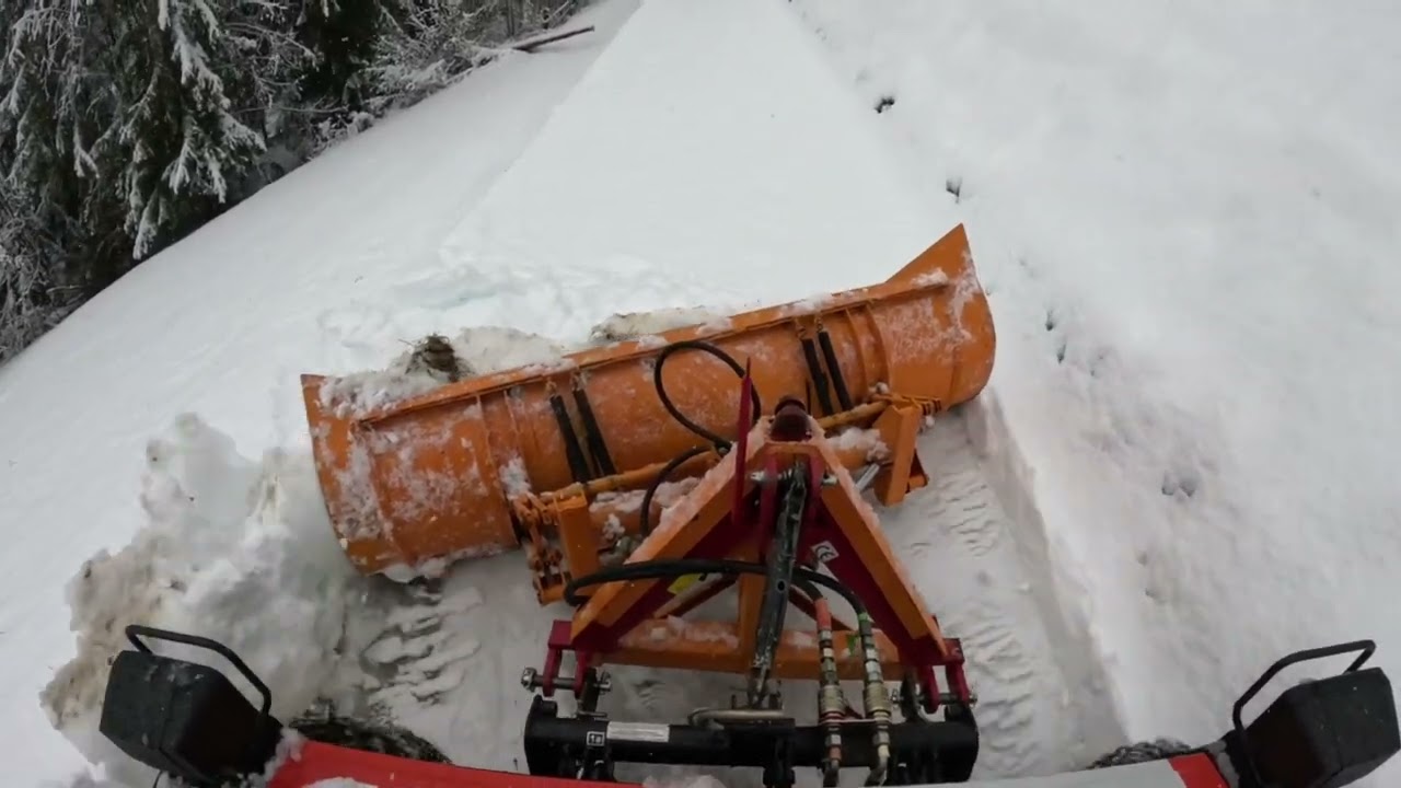 Winterdienst❄️🚜(15 cm schwerer nasser Neuschnee)