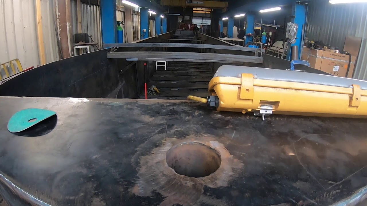Vlog 6, Narrowboat Steel Shell Build - Week 2 and 3