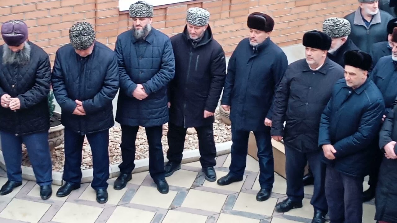 Похороны у Акаевых(с.п.Нестеровская, район поликлиника, Ингушетия)30.12.2021г.