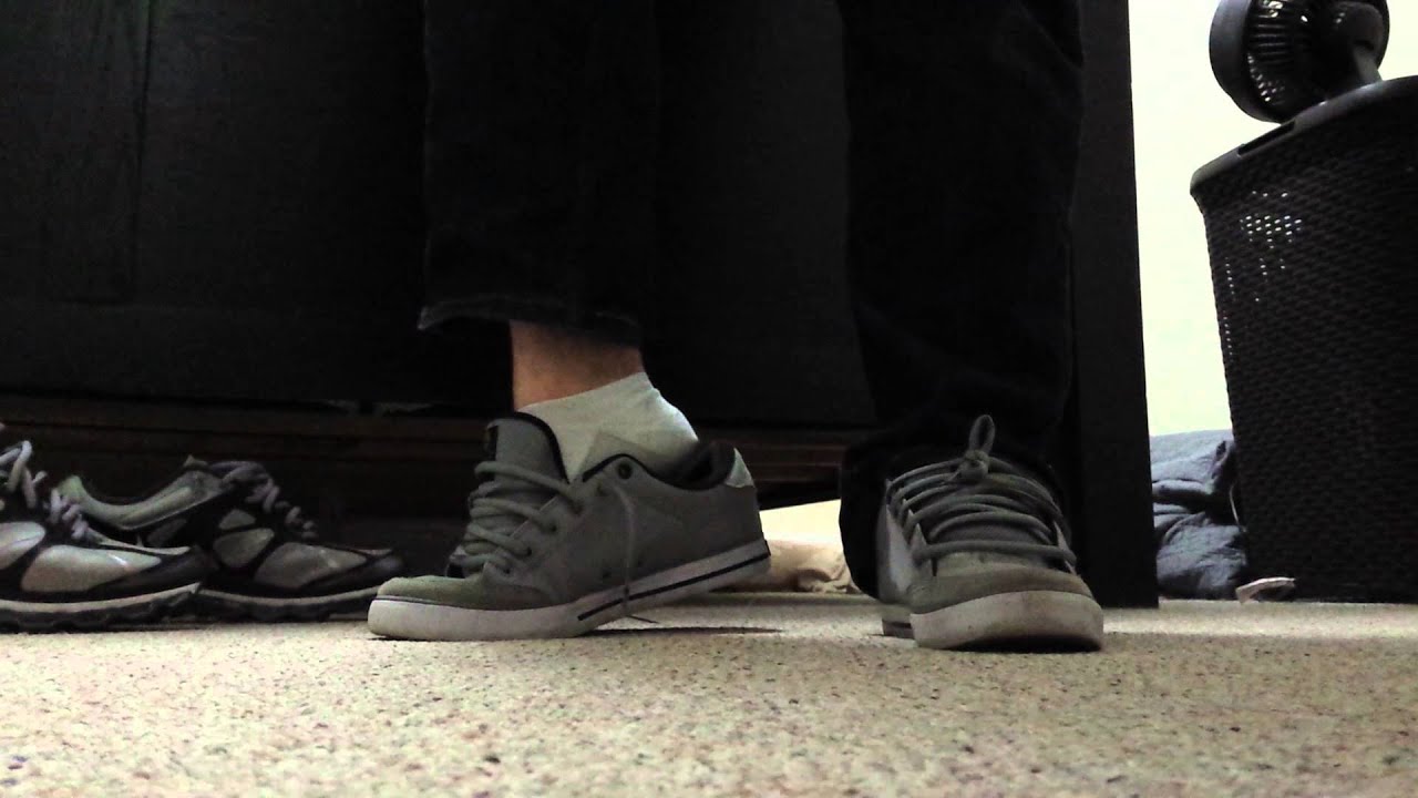 Untied Circa Shoe Play
