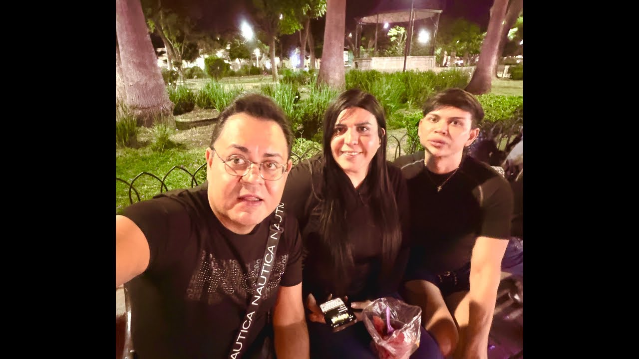 Por una fruta 🍇 trixi y kongoro