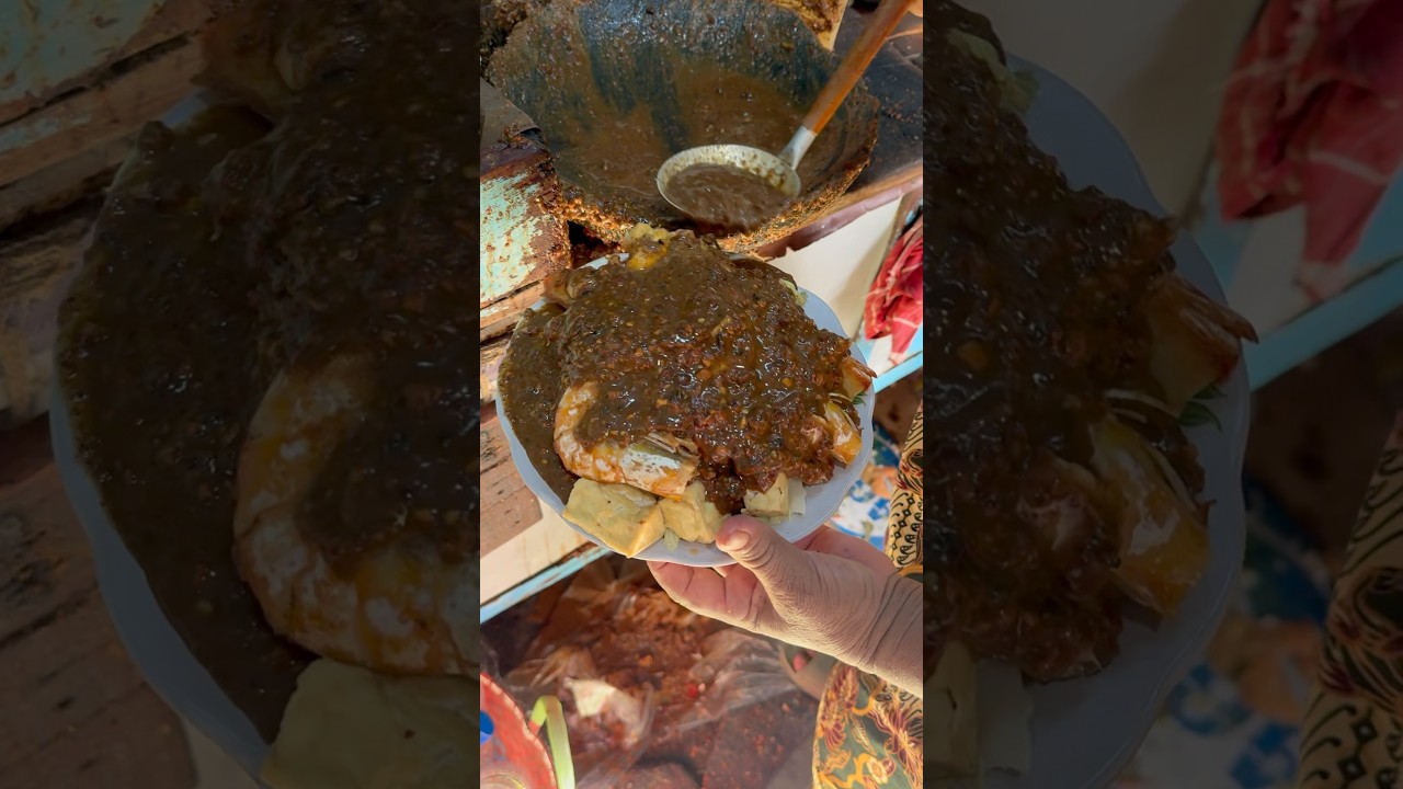 Tahu gimbal porsi brutal cuma ada satu yang jual di kota Semarang