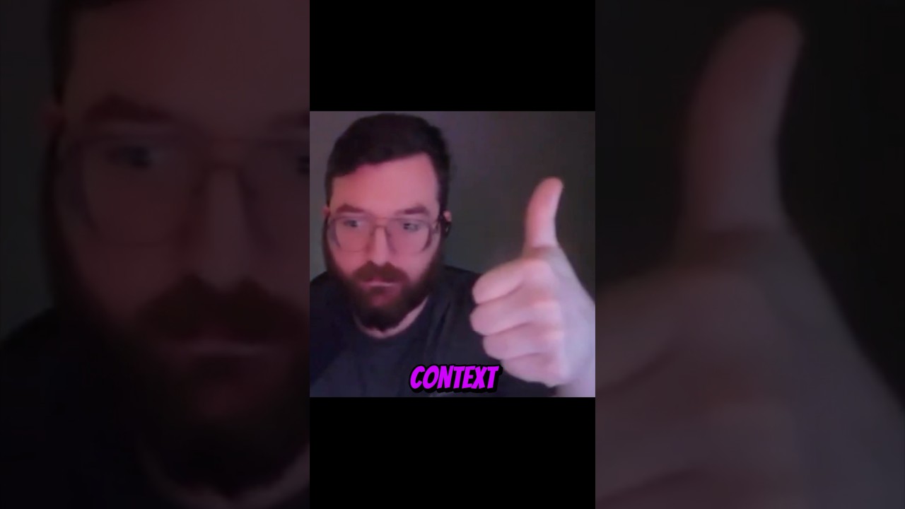 Taylor Gives a No Context Thumb&rsquo;s Up 👍🏼