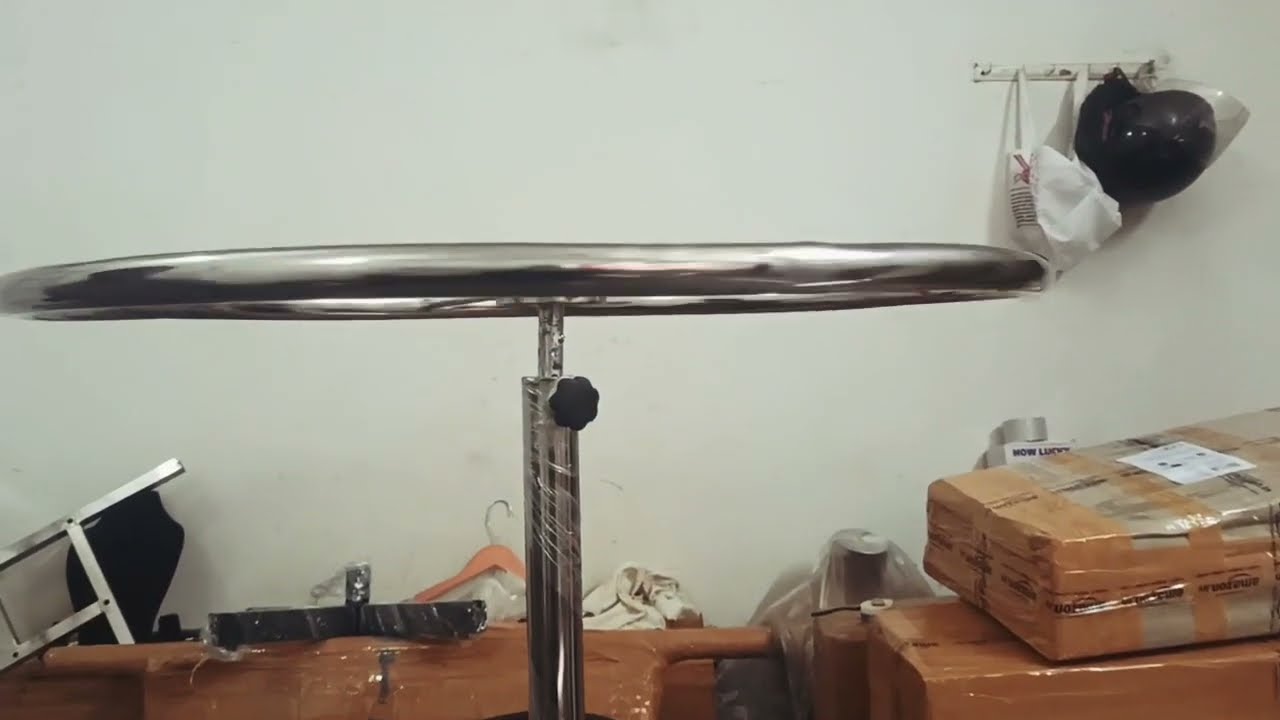 Locomoto Round Circle Rotating Clothing Hanger Stand for Display and shop | How to assemble