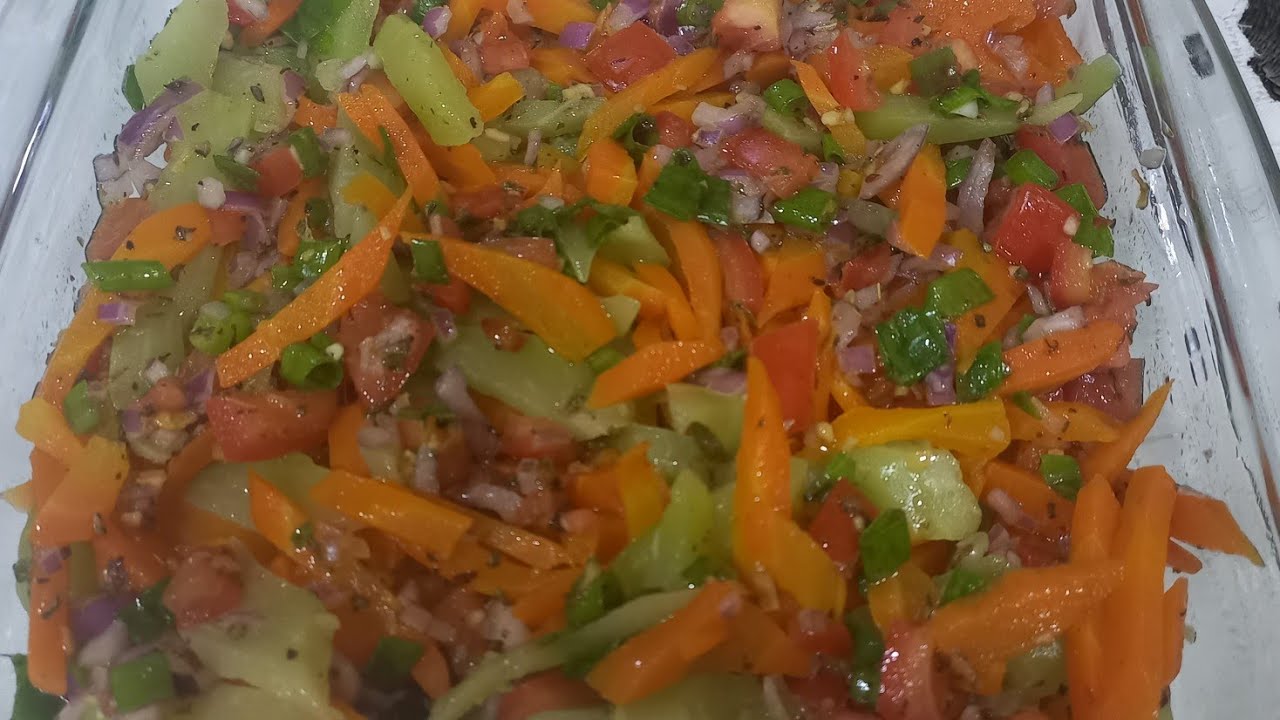 SALADA DE CHUCHU COM CENOURA  - Fácil - Simples Deliciosa #rumoa10000  