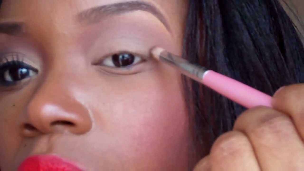 Lady Danger Lips w/ Neutral Eyes