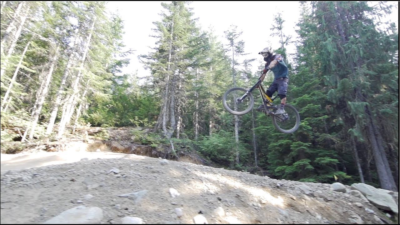 Bike Park Fahrtechnik #6 ( MTB Springen ) mit Daniel Schaefer in Whistler
