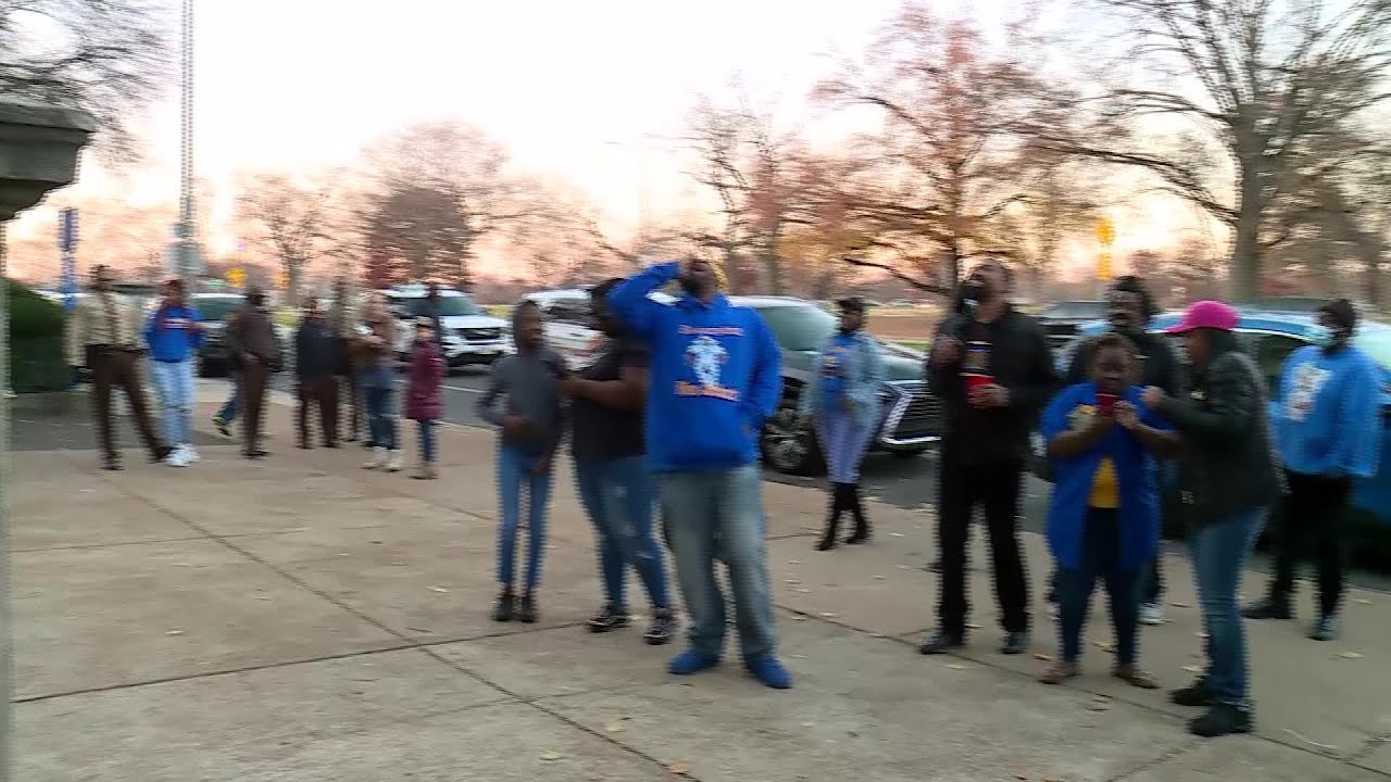 Vigil for fallen St. Louis County police officer