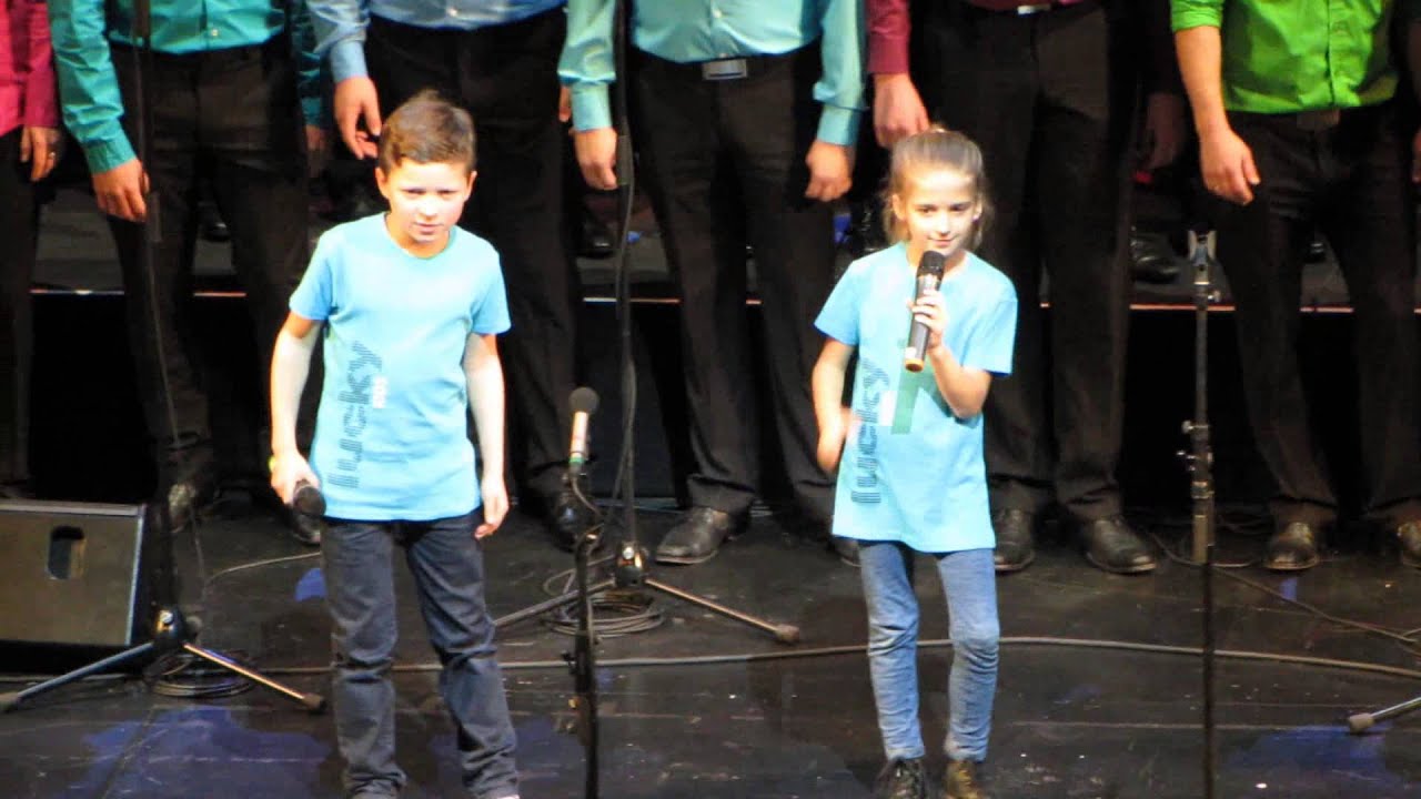 Kölner Jugendchor St. Stephan feat. Milia & Moritz (Lucky Kids): In der Weihnachtsbäckerei