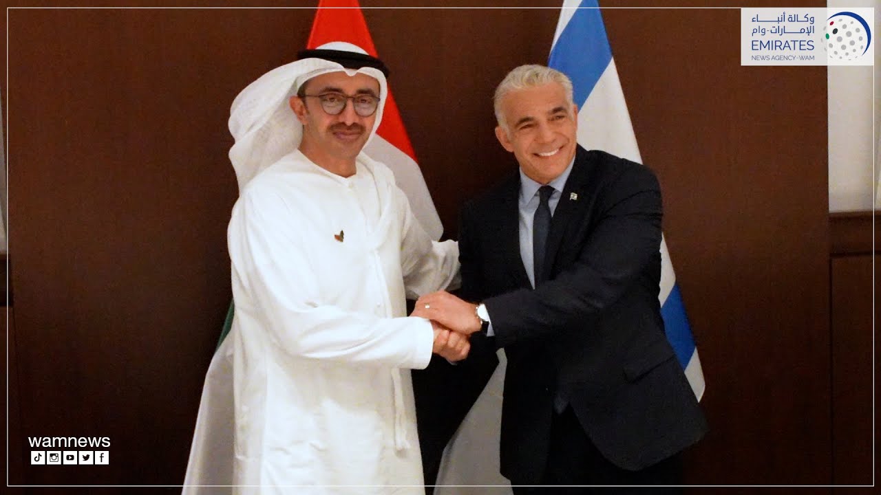 عبدالله بن زايد يلتقي رئيس وزراء إسرائيل