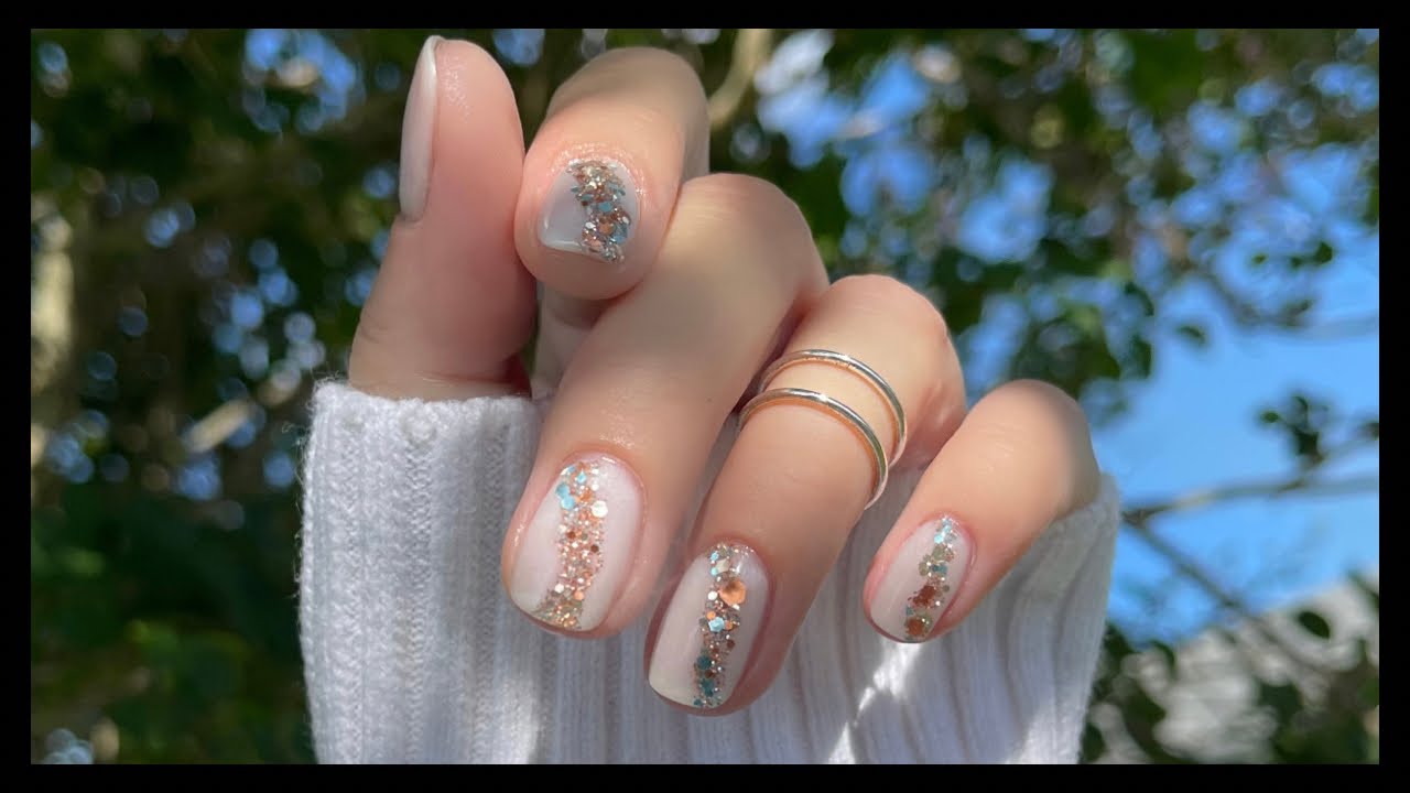Freestyle glitter color block with dip powder