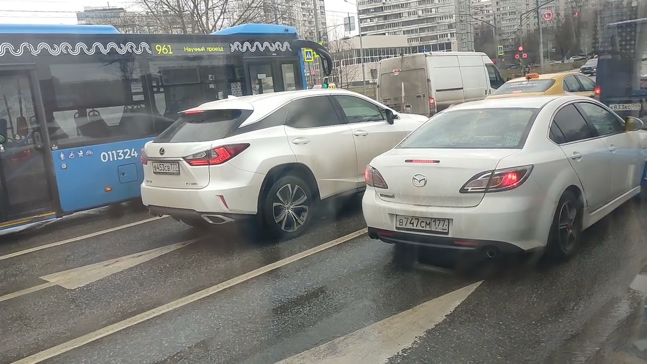 Автобус №938. Метро 