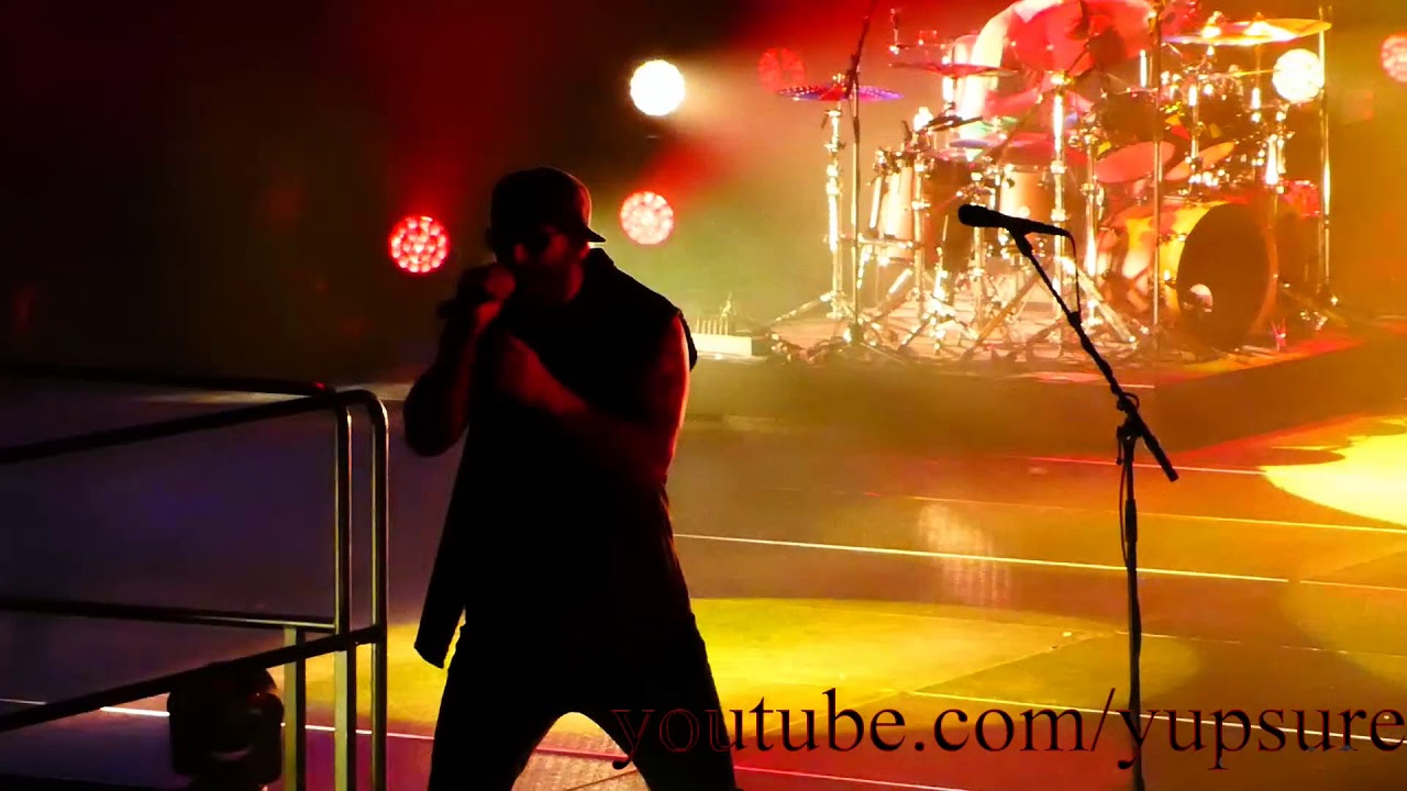 Avenged Sevenfold - Critical Acclaim - Live HD (Santander Arena)