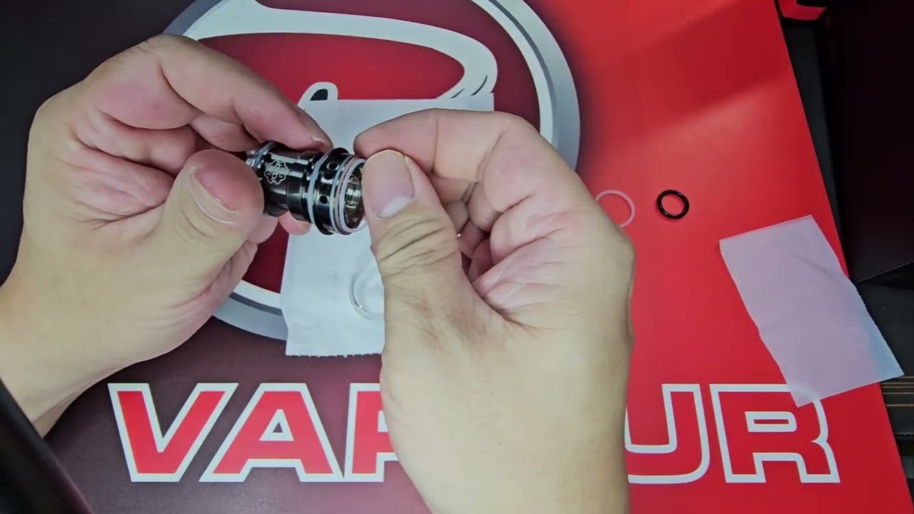 Installing the glass on the dotmod dotbox atomizer