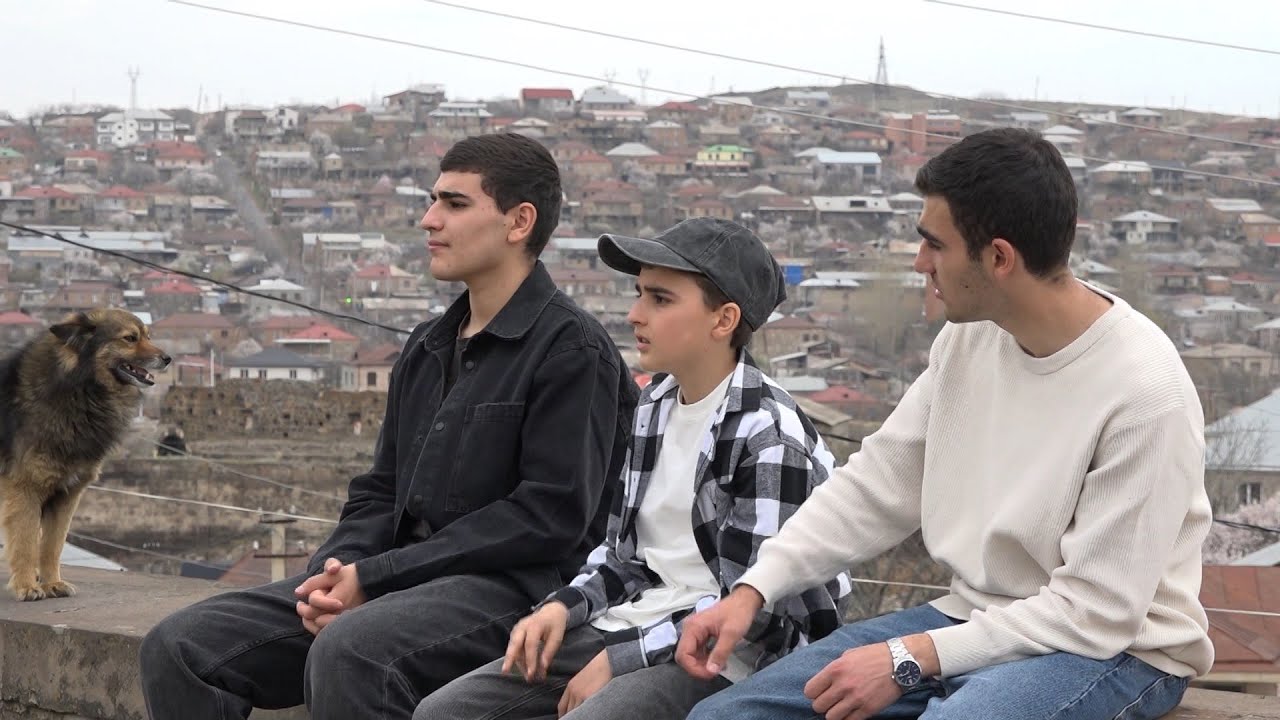 Ջրվեժի դպիրները ( երեք եղբայր)