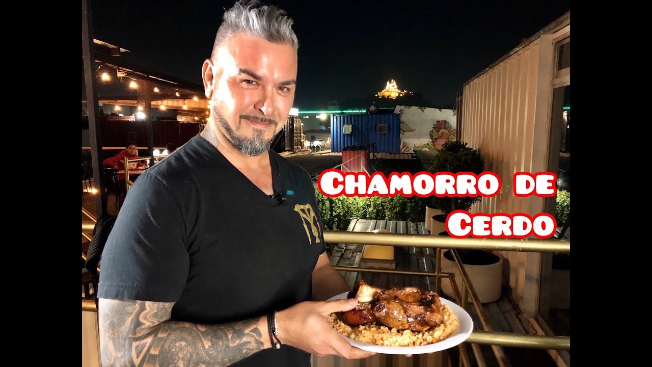 Chamorro de Cerdo Intergal&aacute;ctico a la To&ntilde;e