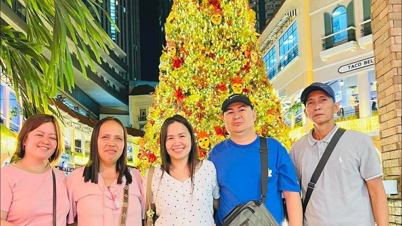 Venice grand canal Mckinley hill taguig nkpmasyal ang auntie nmn sayang lang hndi nksma isang auntie