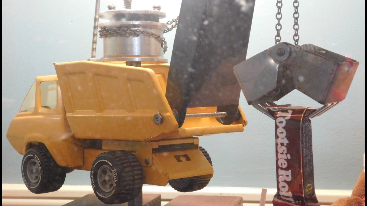 Vintage Erie Digger Claw Machine - Brief History and Mechanism