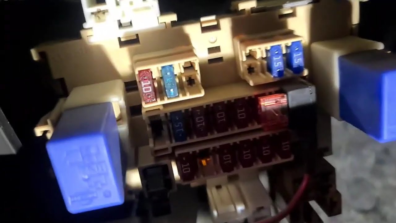 Nissan X trail 2007-2015 cigarette lighter fuse location.