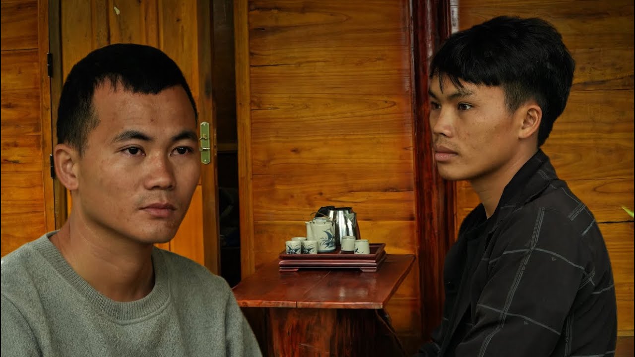 Mr. Thang suddenly went bankrupt and sadly told Pao about his life