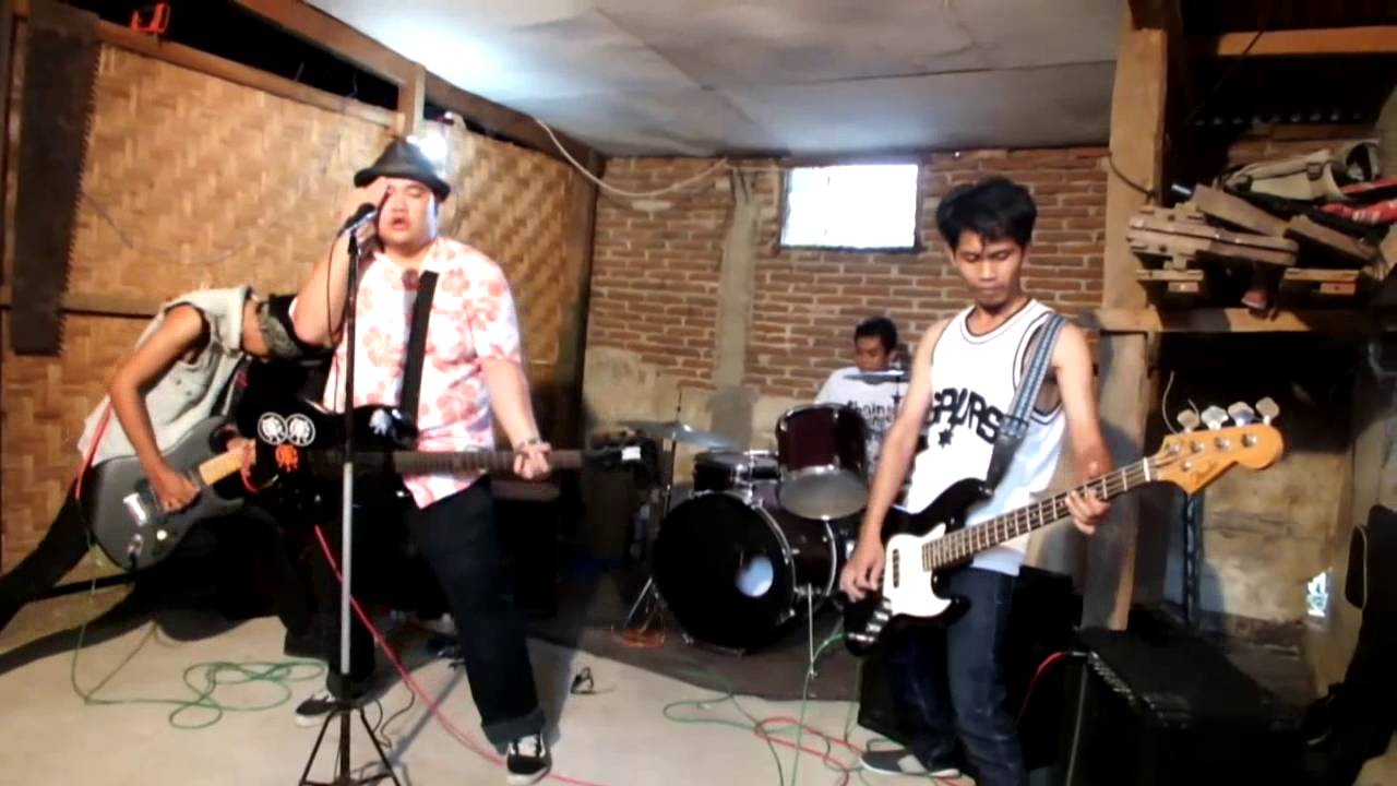 Drug Stone - Burn the City (Official Video)