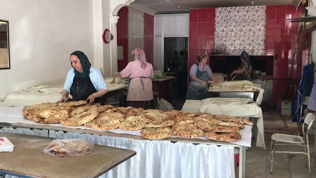 Yöresel Yalvaç Ekmeği Yapımı (Hamırsız)