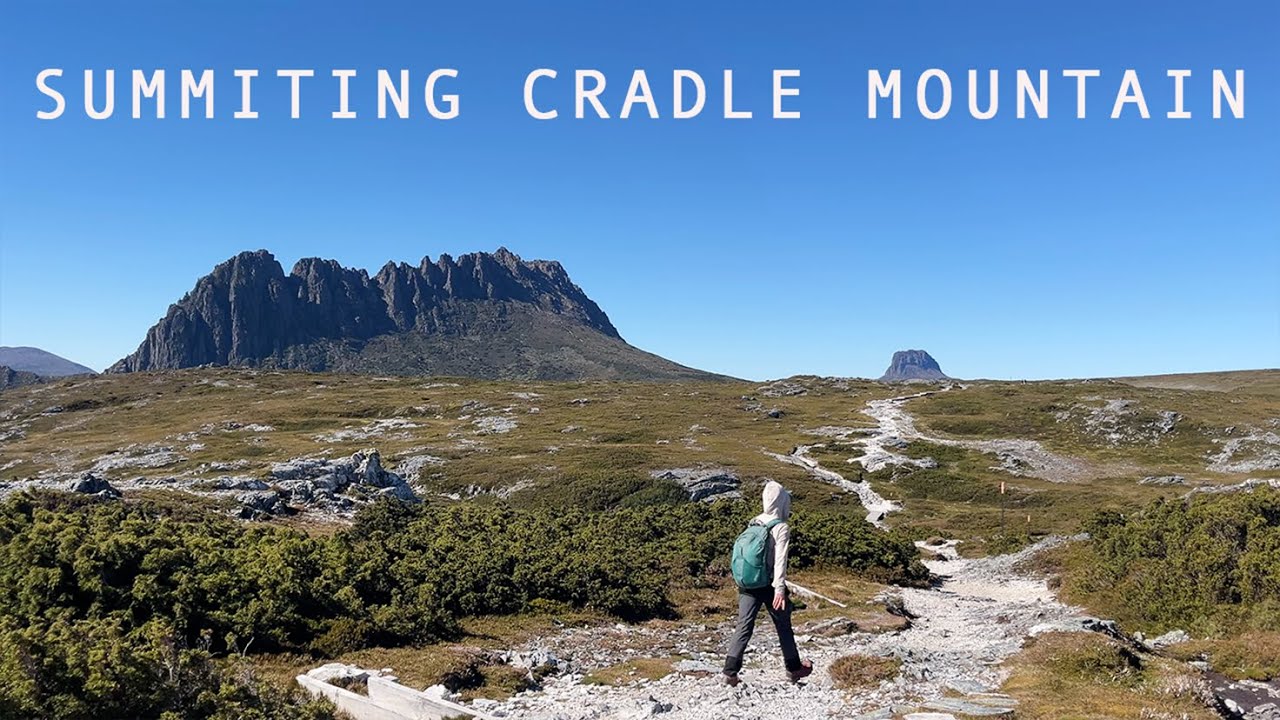 Hiking the Summit of Cradle Mountain