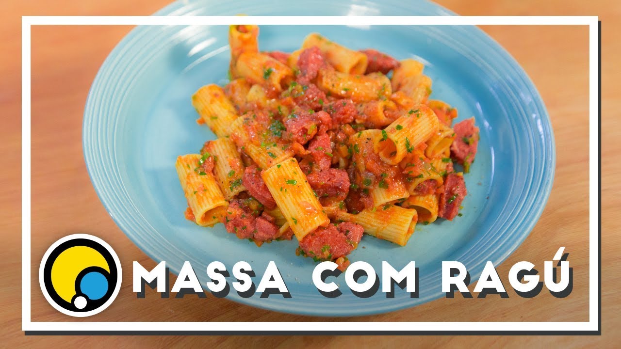 Como fazer receita de massa com ragu de linguiça defumada - Renato Carioni
