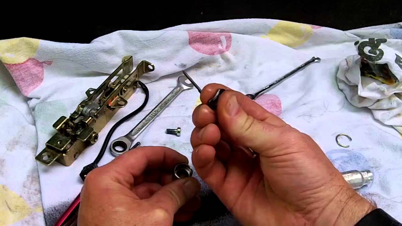 Rebuilding Hydraulic latch cylinders  Mercedes convertible R129, W124 convertible