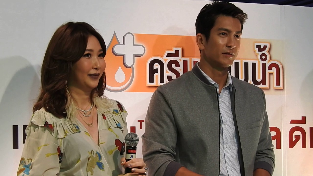 170715 Tik Jesdaporn at Central Pinklao (Betadine body wash Event)