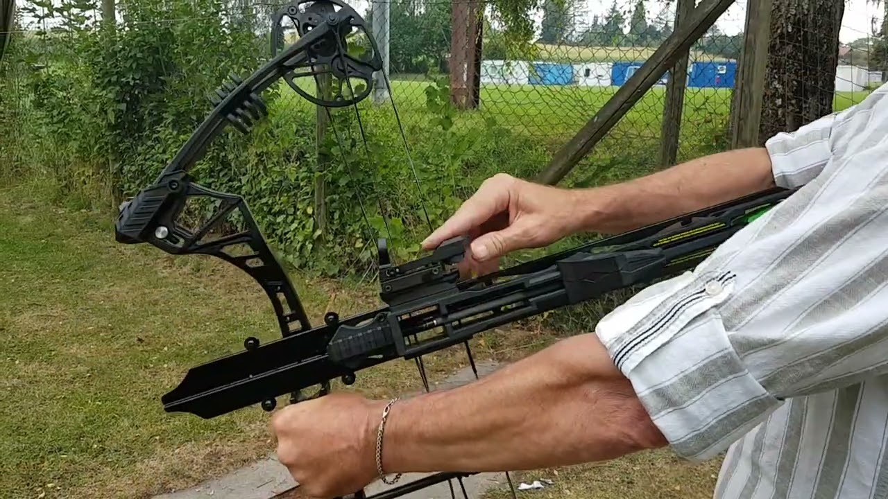 The “Whipshot” - first shots with a compound bow with magazine or how to hit 6 zombies in 30 seconds