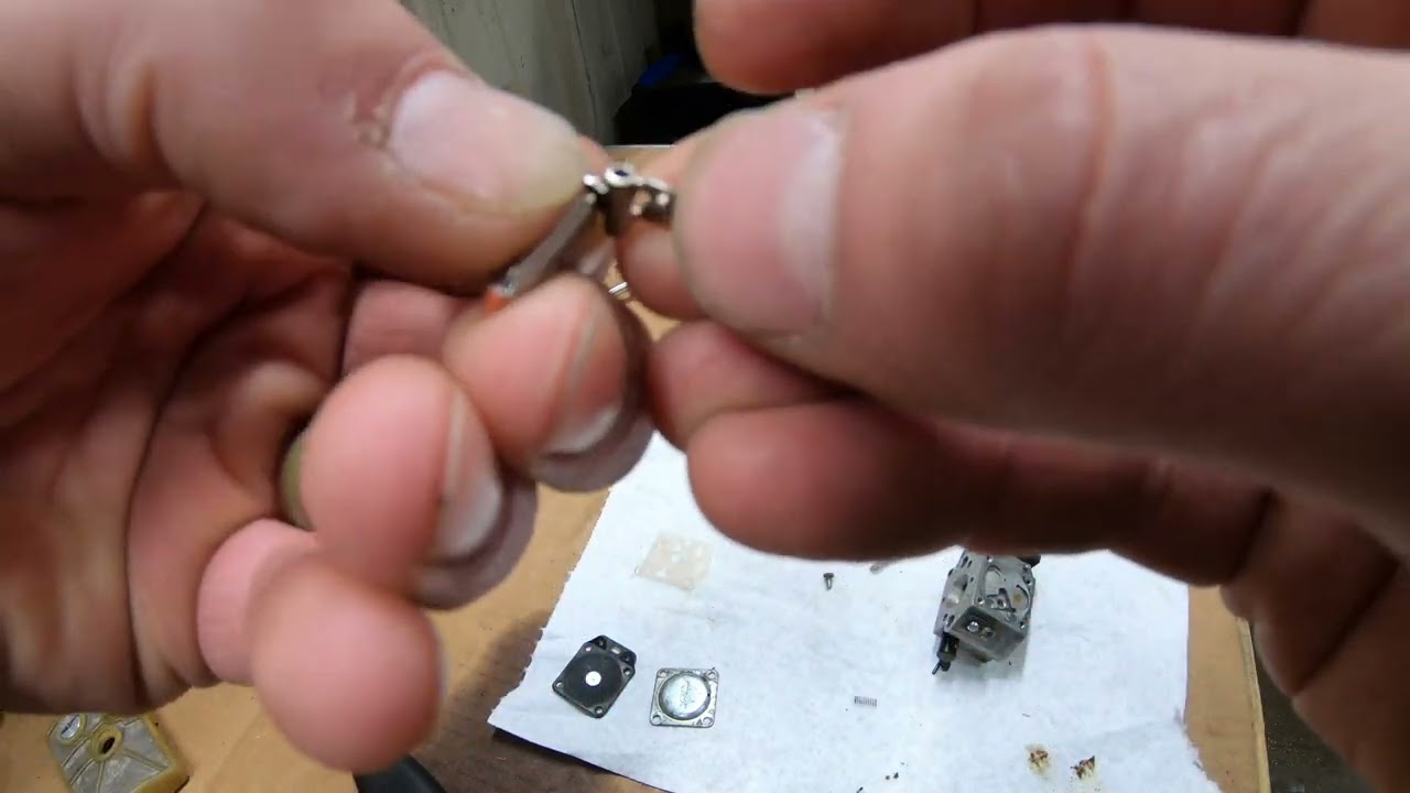 How to clean the carburetor on a Stihl 028 chainsaw . Carb replacement