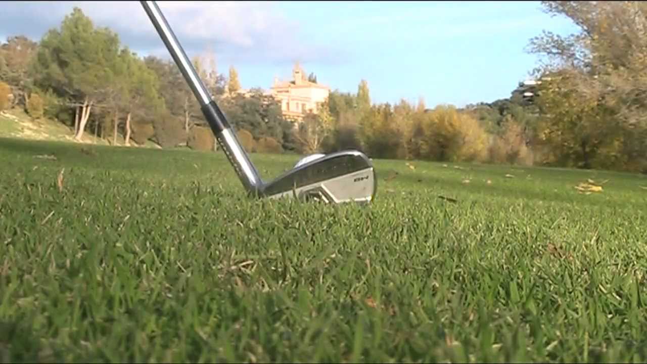 el chip o golpe rodado Tiani Golf