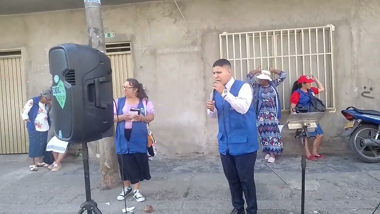 Evangelismo, galería la floresta, Andrés Lozano.