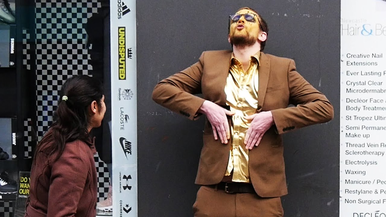 WWE Elimination Chamber 2018 Punishment: Human Statue For A Day