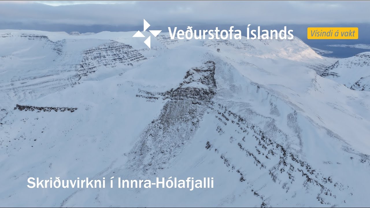 Skri&eth;a &iacute; Innra-H&oacute;lafjalli ofan Eskifjar&eth;ar
