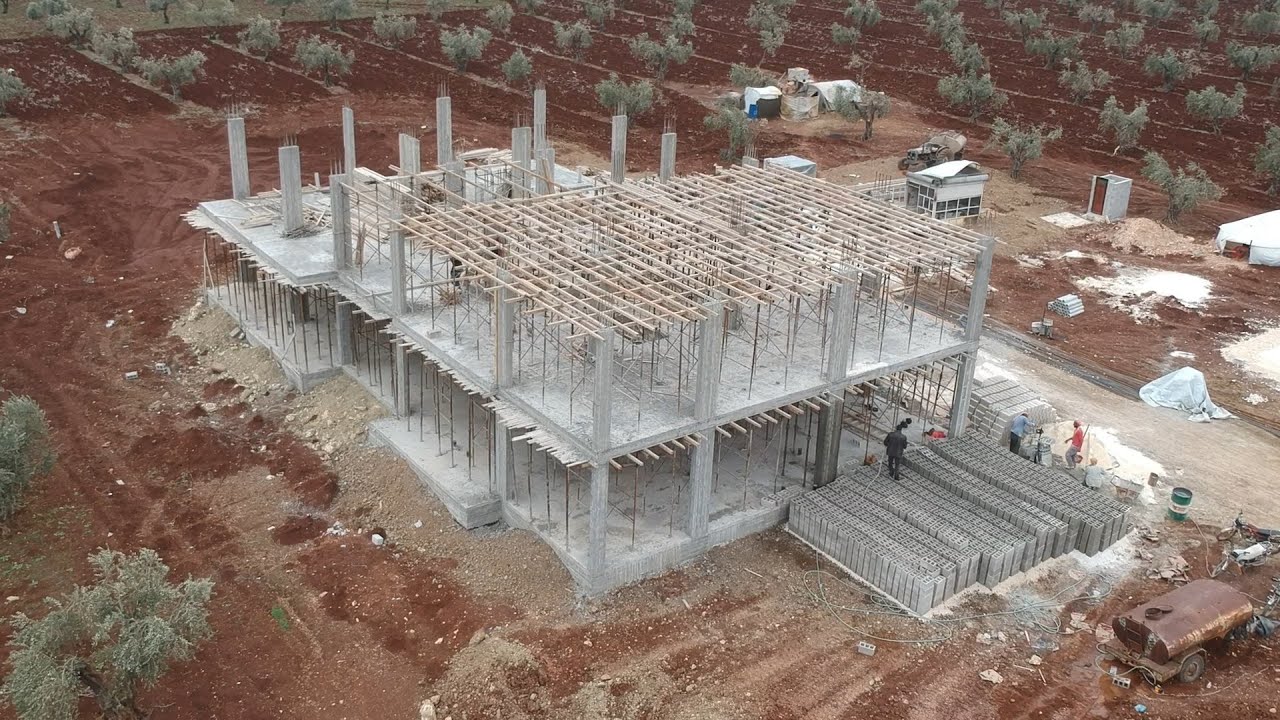 مشروع قرية ملهم لبناء مئات الشقق السكنية للمهجرين