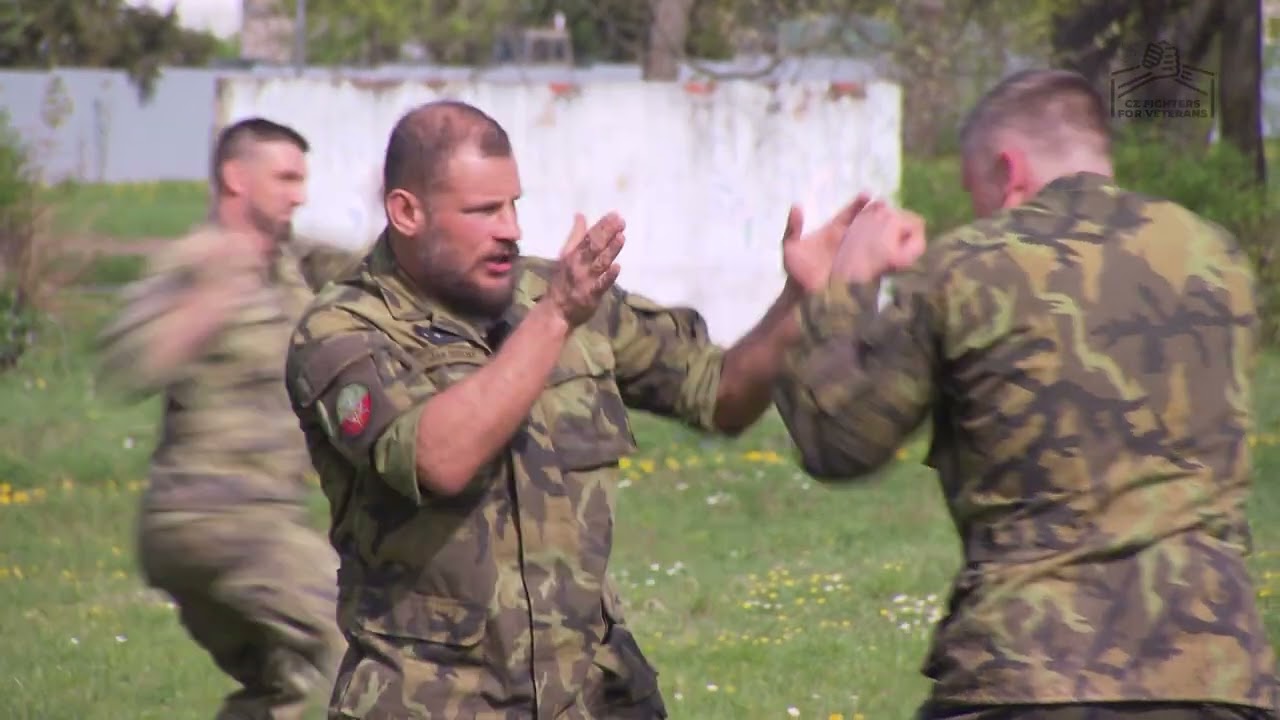 Četař Jan Široký bude zápasit za válečné veterány 🥊