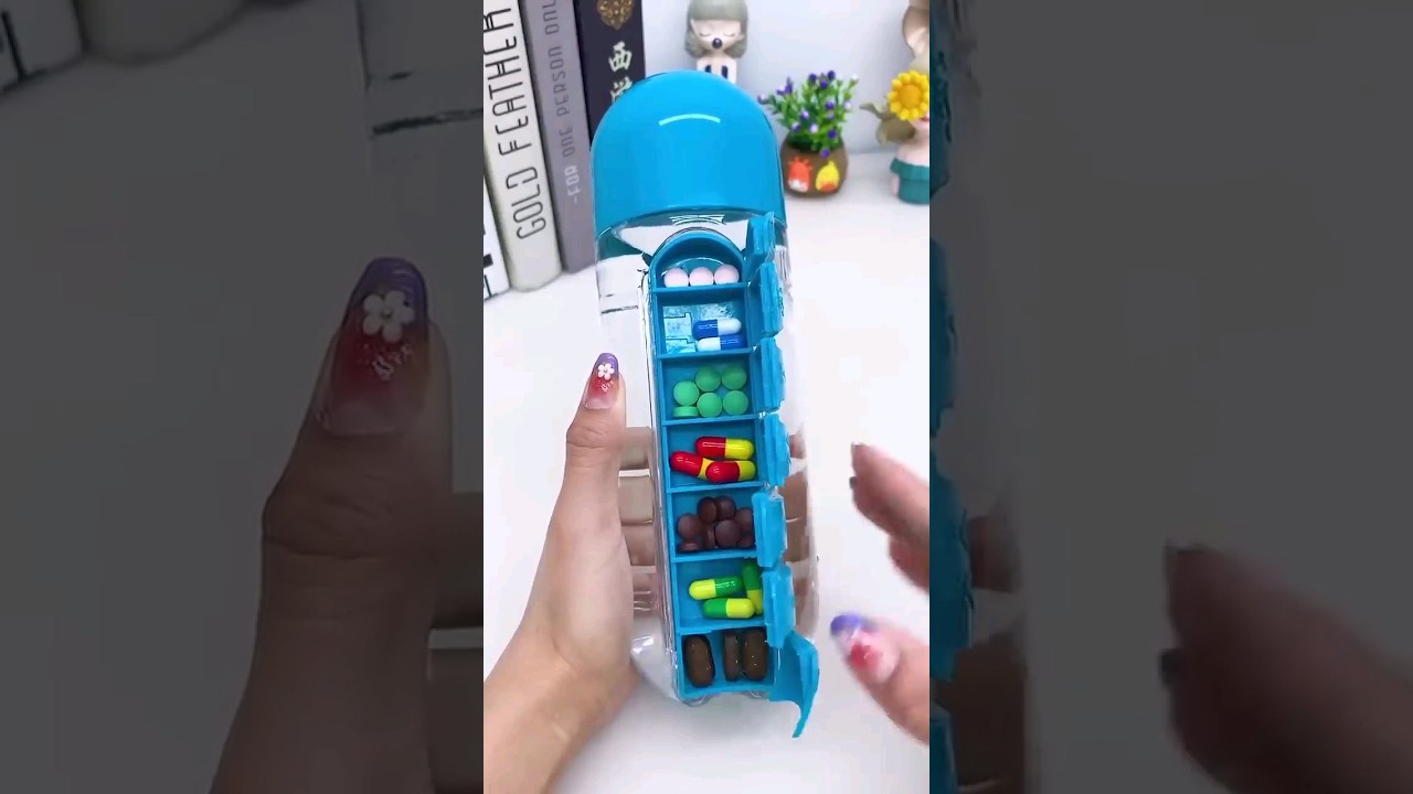 cool gadgets/Water Bottle Daily Pill Organizer