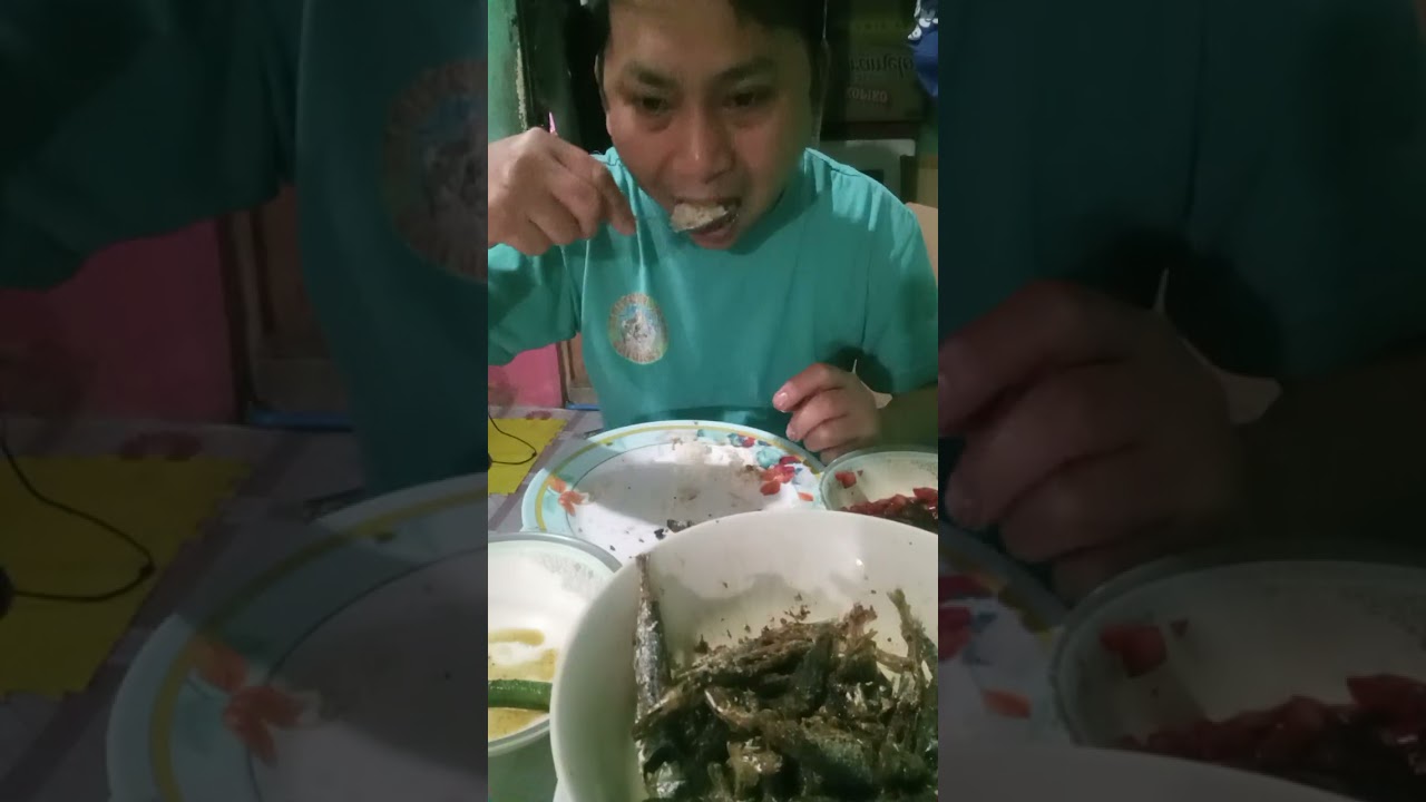 Kain po mga kapogi