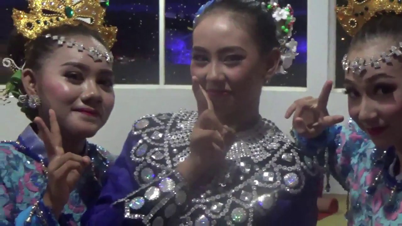 Tari Saronde 2018 - SMP Negeri 1 Gorontalo