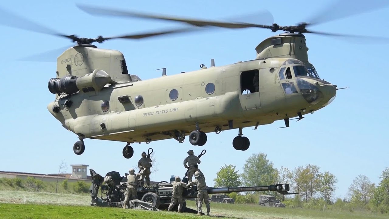 Sling-load! CH-47 Chinooks Carry the M777 Howitzers