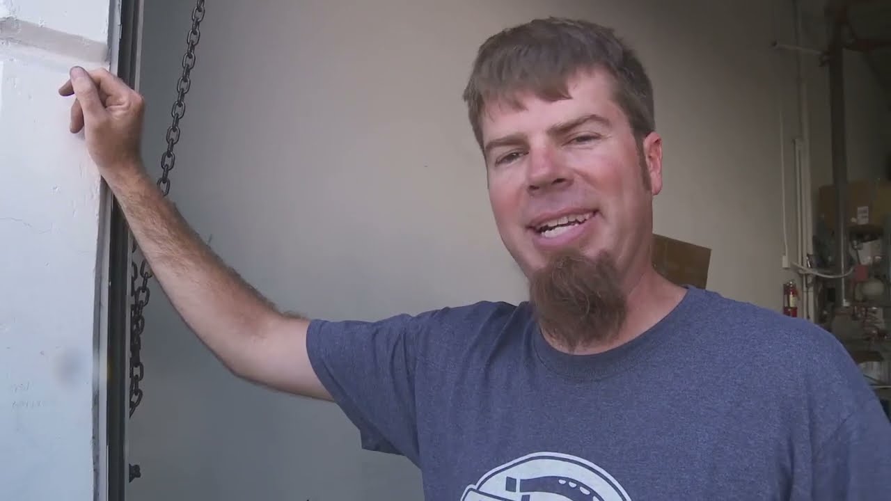 Roadkill S02E08 Nitrous Muscle Truck and Mini Bikes