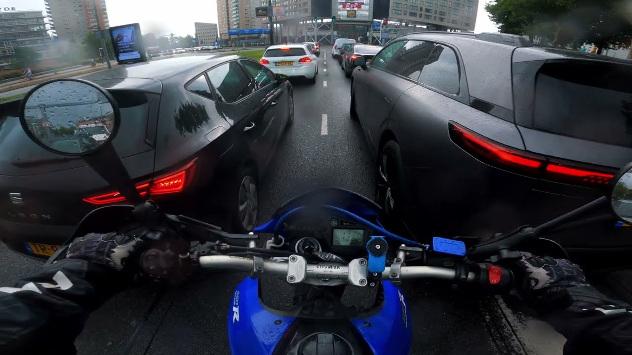 Gecrashte Domino Scooter en Undercover agent