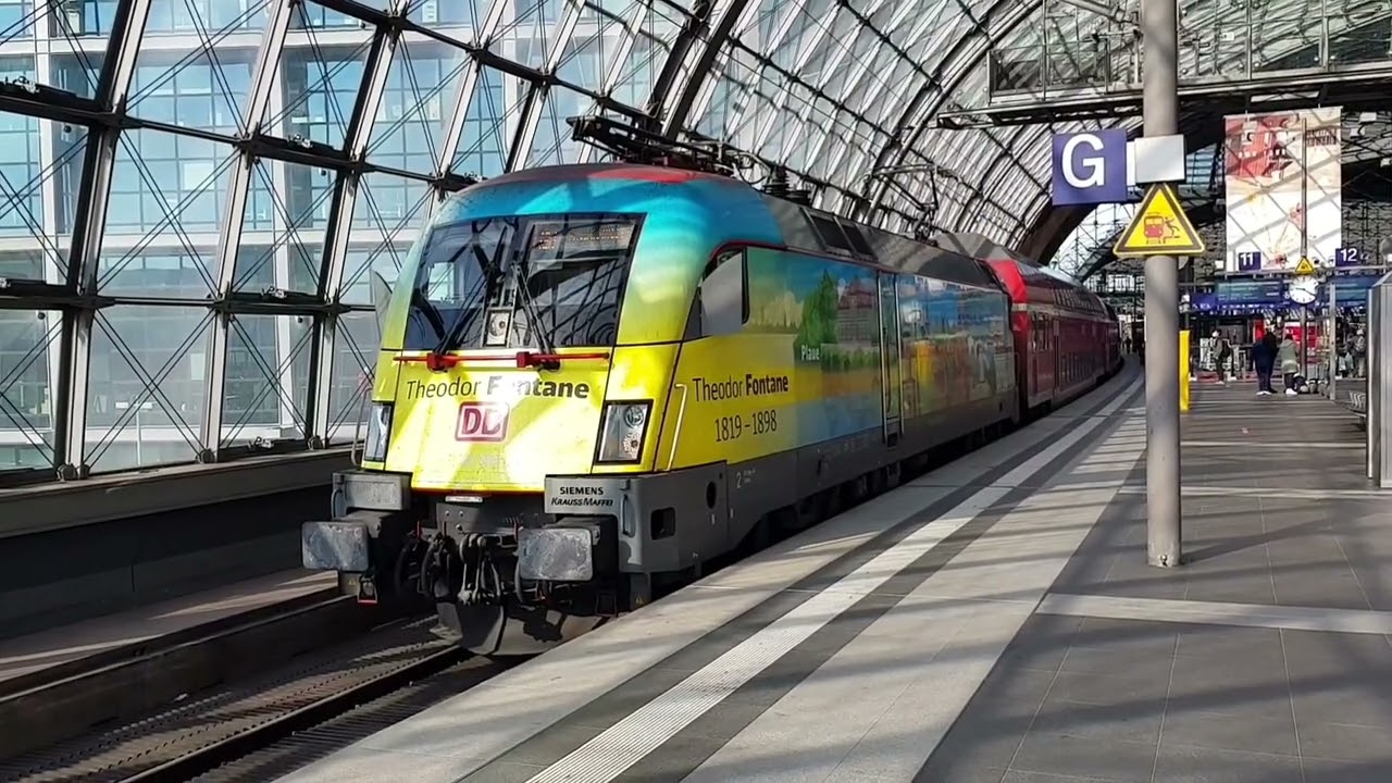 Züge in Berlin Hbf und Offenburg