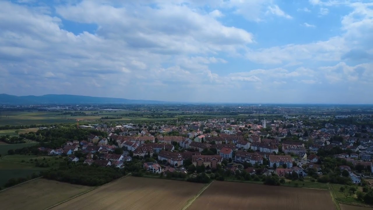 Deutschland#Mannheim#Vogelstang Мое первое видео с дрона(не судите строго,я только начинаю;))))