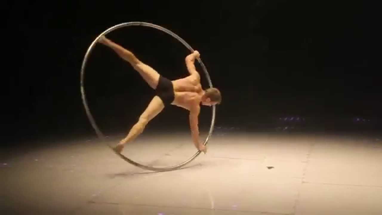 Odysseo Act (Russia) by Francis Perreault | Cyr Wheel - Roue Cyr