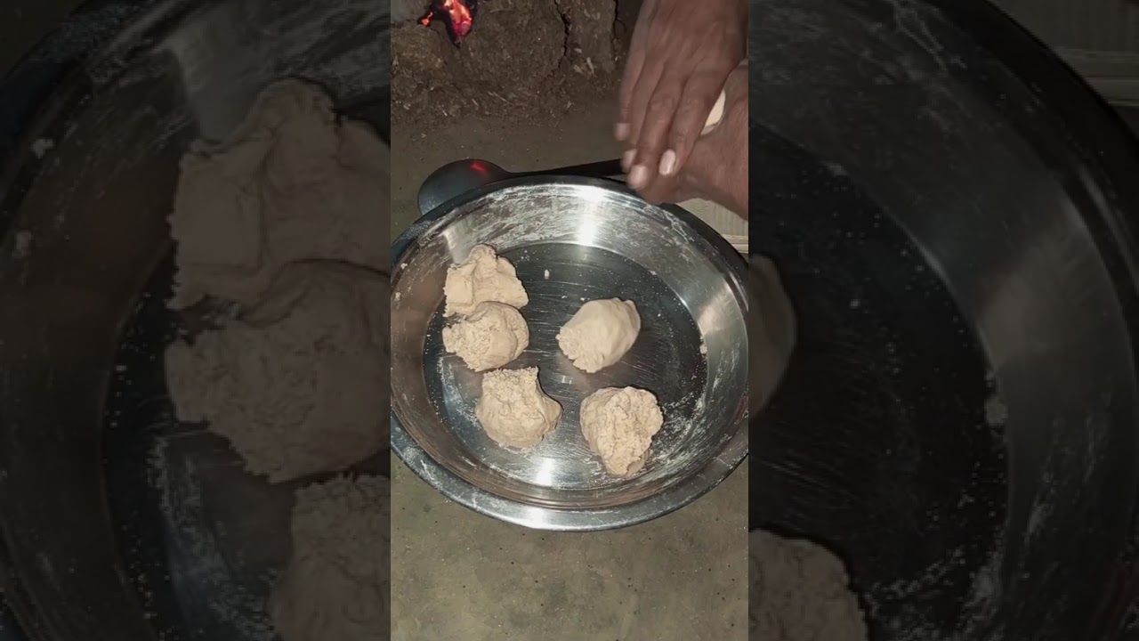 UP ka famous# litti chokha 👌🏻😋😋